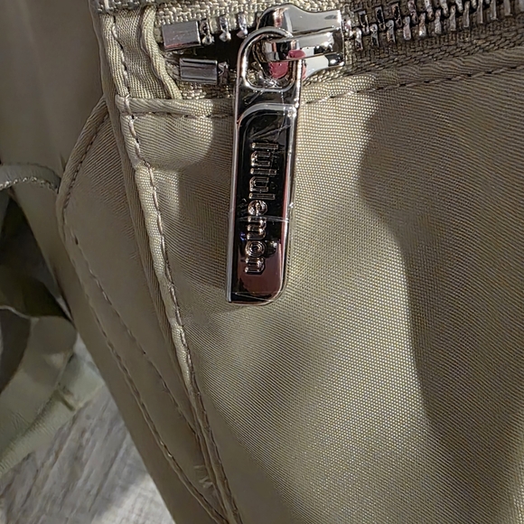 Lululemon Athletica Cream Backpack - Picture 5 of 7